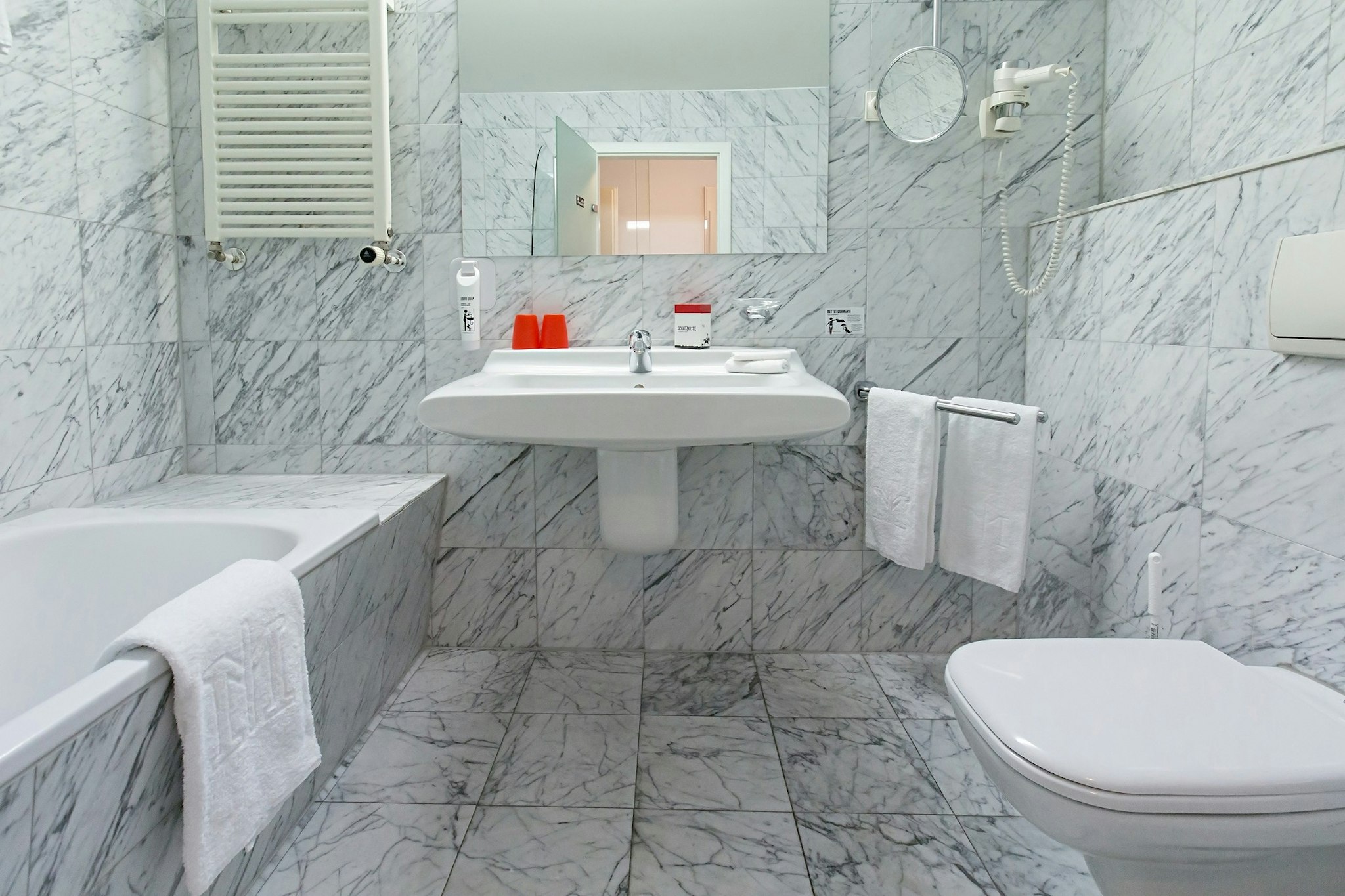 DORMERO HOTEL BURGHAUSEN 21/22