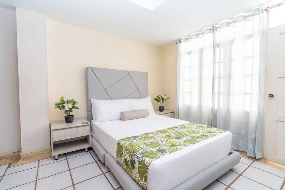 Arhuaco Hotel 24/65