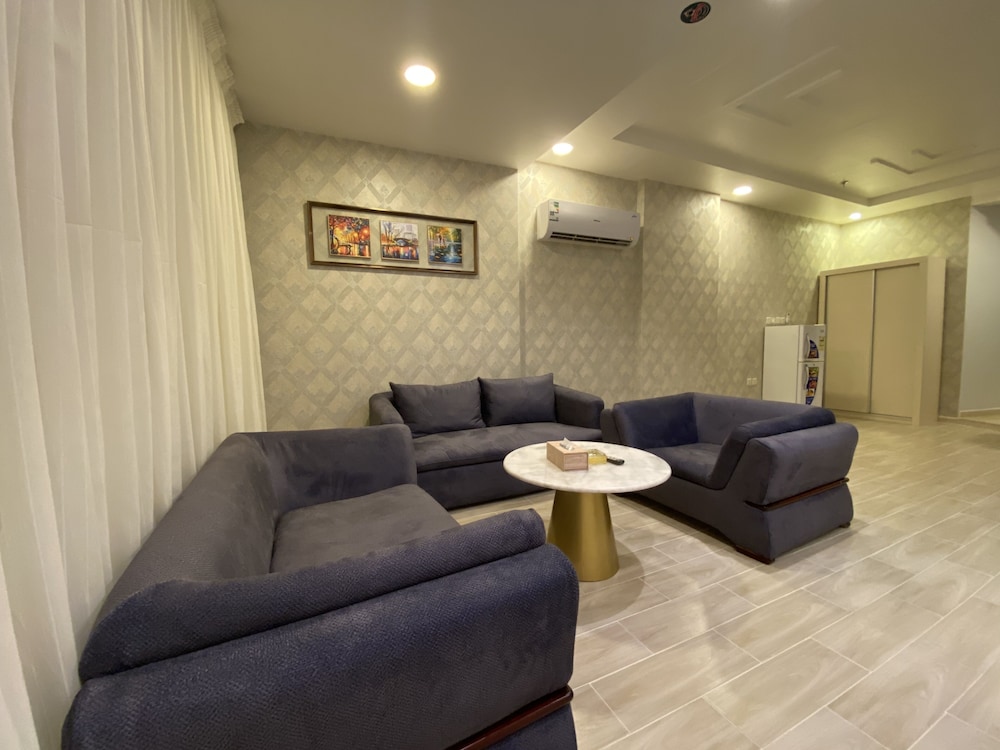 فندق قصر العرين - طريق المدينة(Areen Palace Hotel - Almadina Road) 36/39