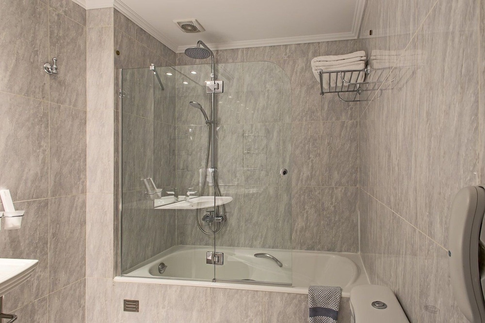 Stratos Hotel Athens, Vassilicos House of Hospitality 15/39