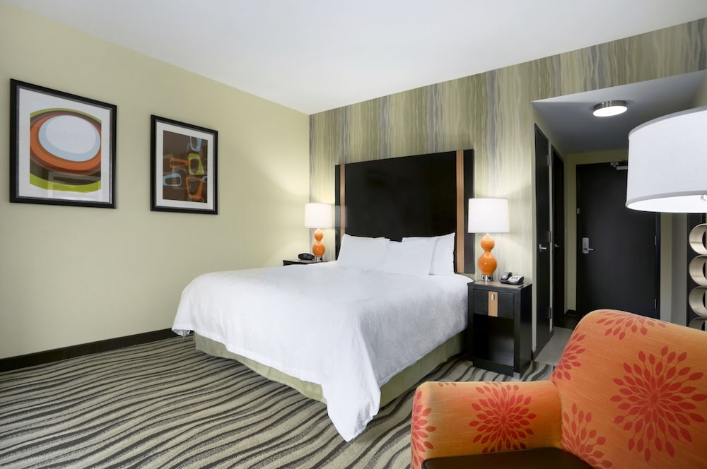 Hampton Inn and Suites Laurel, MS 8/45