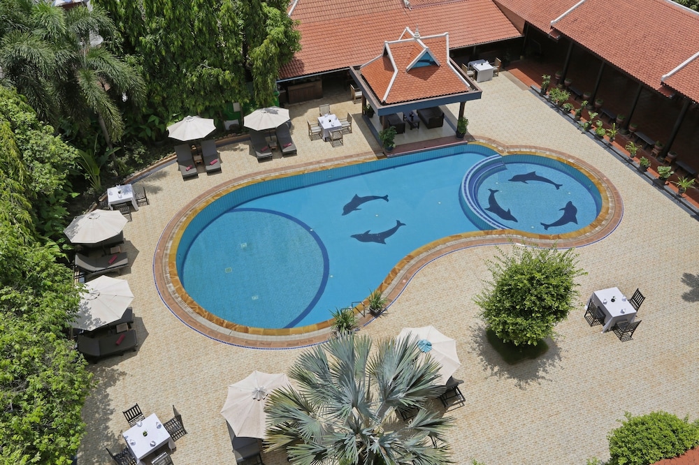 LUCKY ANGKOR HOTEL & SPA 44/50