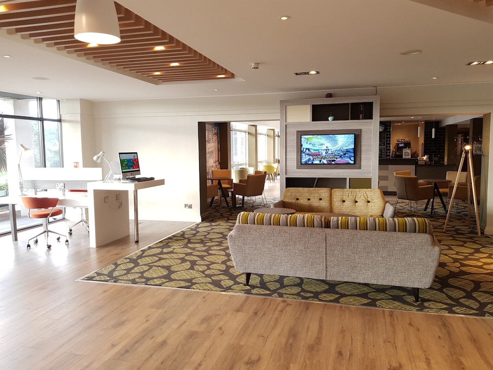 HOLIDAY INN LUTON-SOUTH M1 JCT 9 19/27