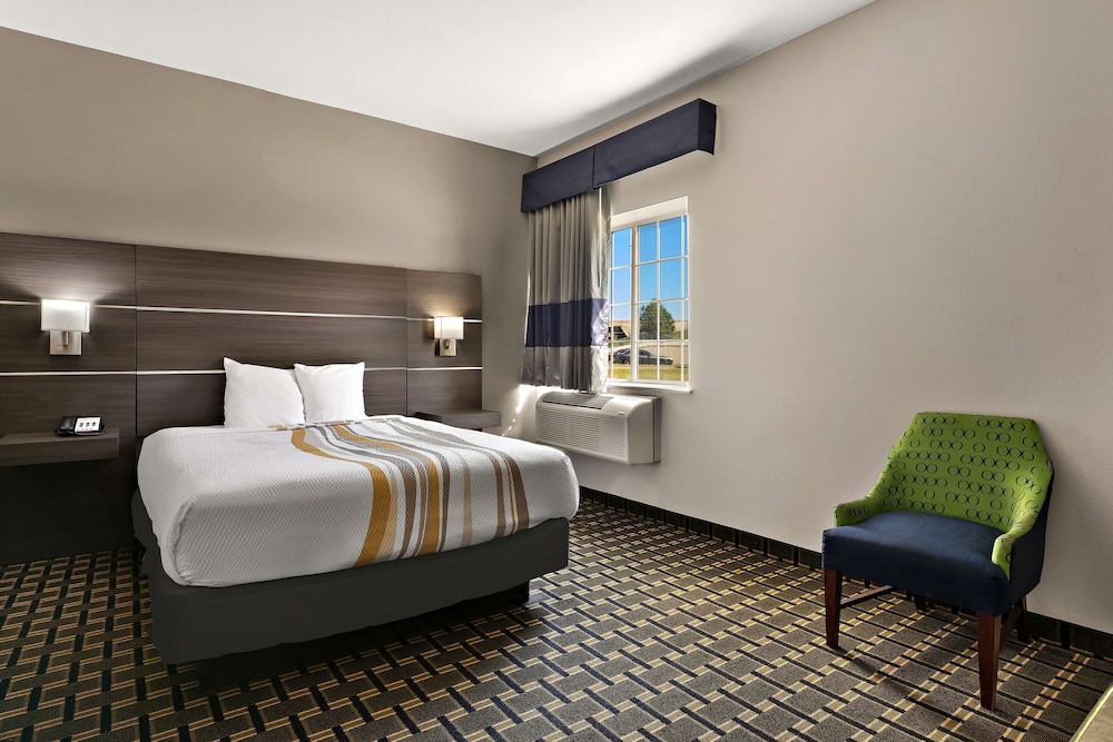 STANDARD, QUEEN BED, ACCESSIBLE