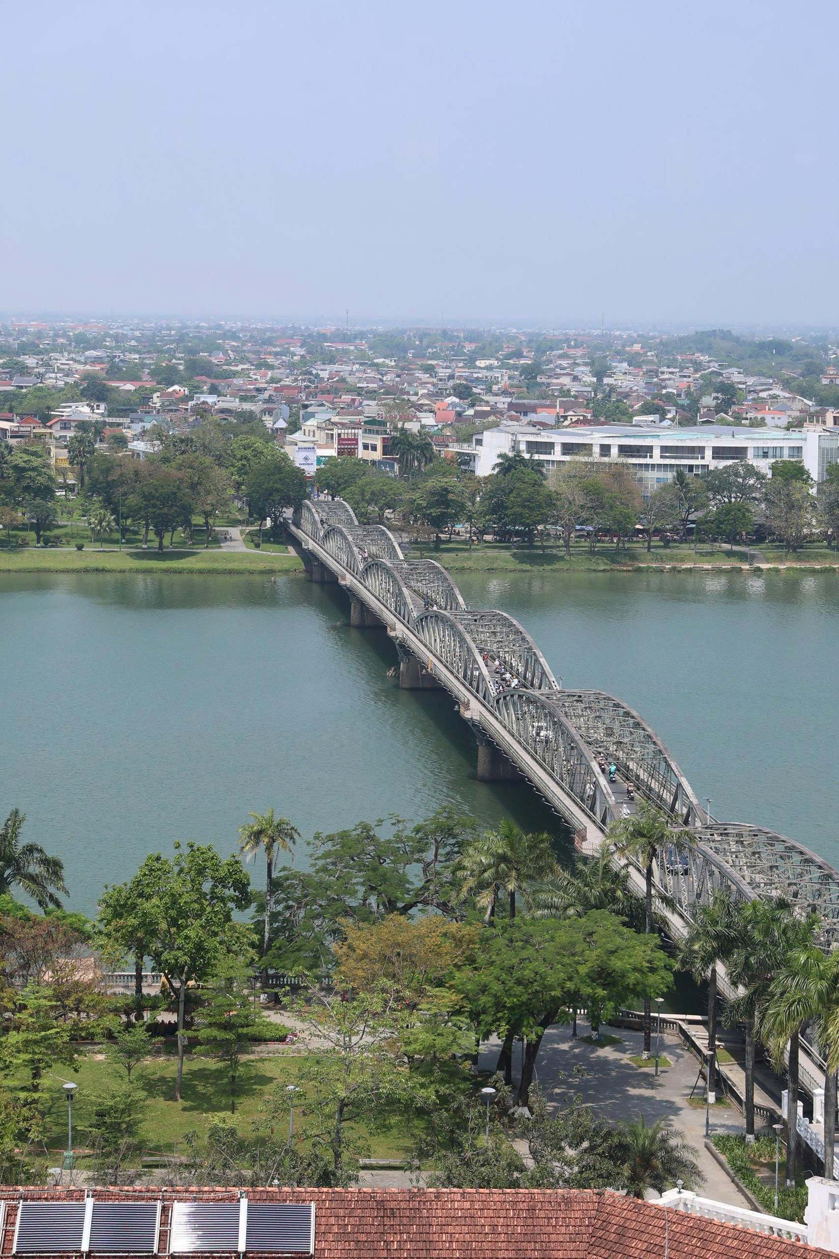 Grand Royal Riverside Hue 41/43