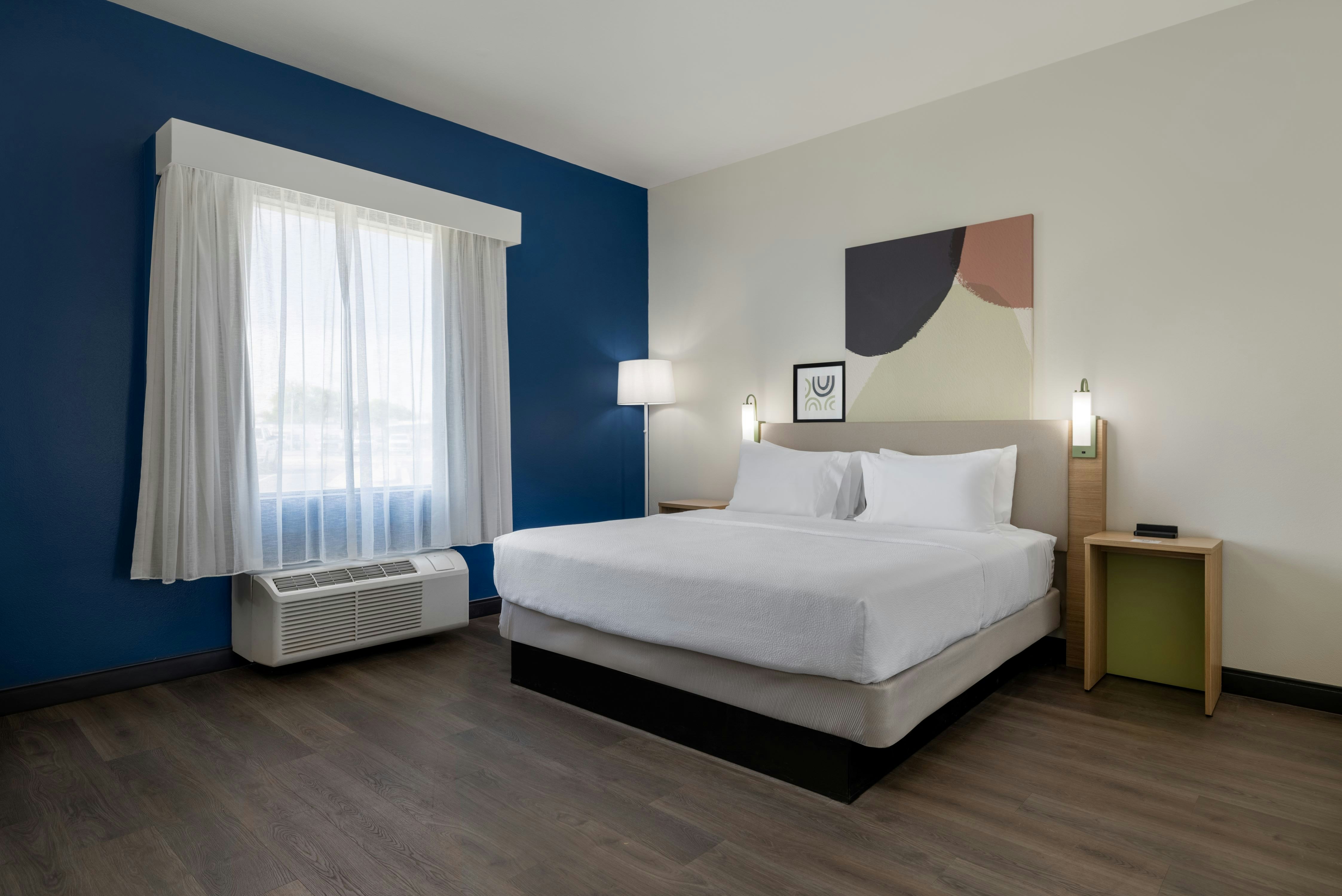 Room, King Bed, Accessible
