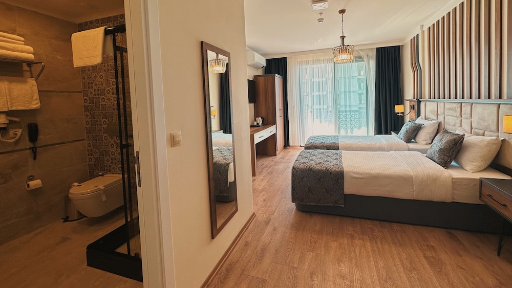 Biliris hotel 8/31