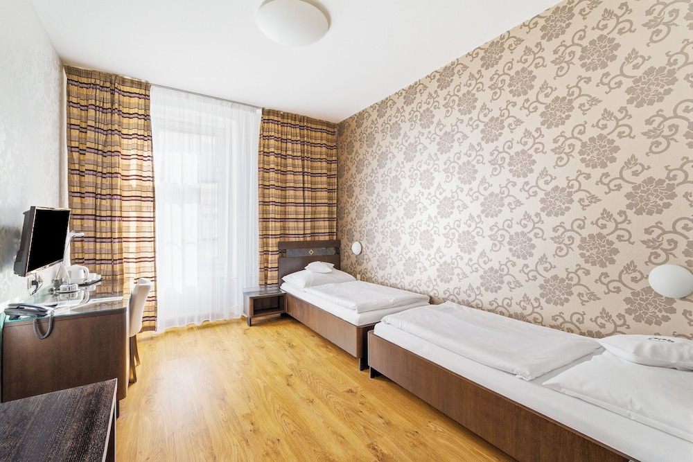 STANDARD, TWIN BEDS