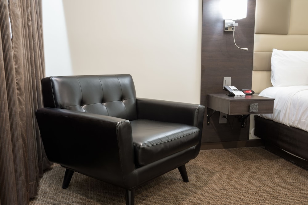 Hotel Xilo Glendale 38/51