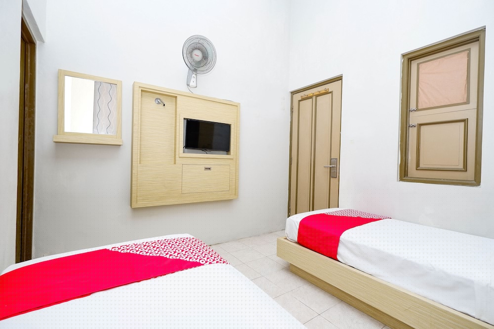 OYO 2436 Hotel Kencana 21/52