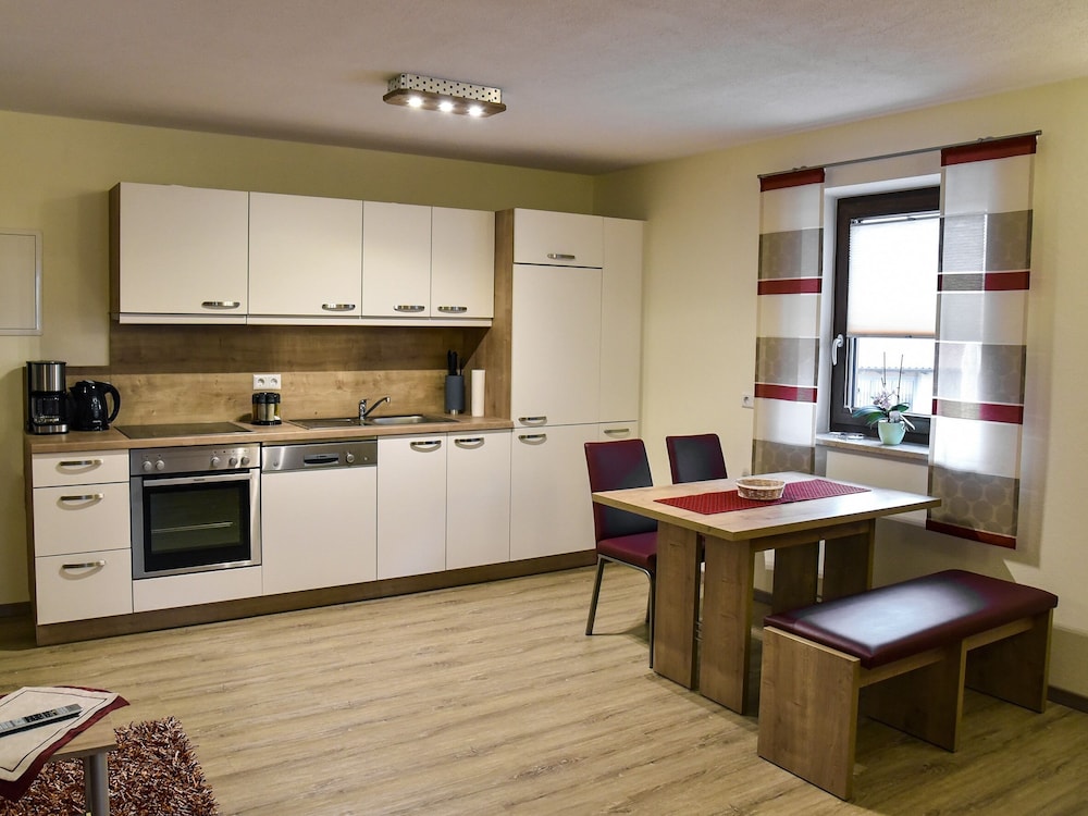 Landhotel Zum Adler 33/50
