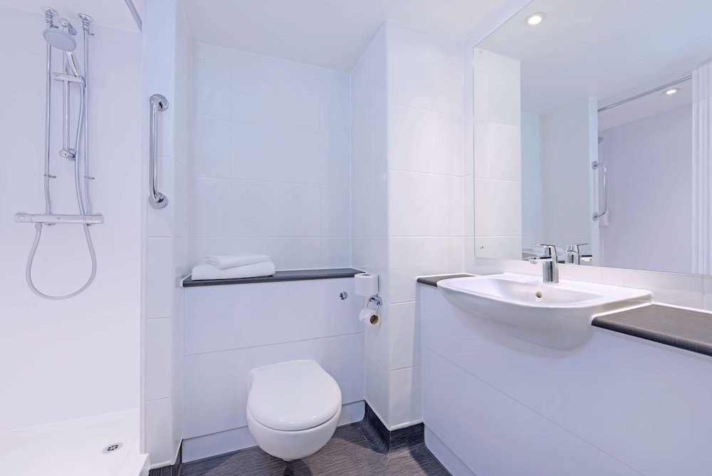Travelodge Edinburgh Central 35/43