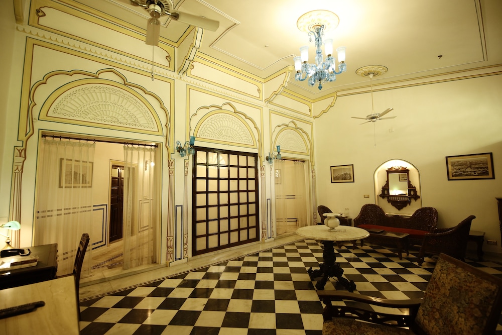 NARAIN NIWAS PALACE 11/49