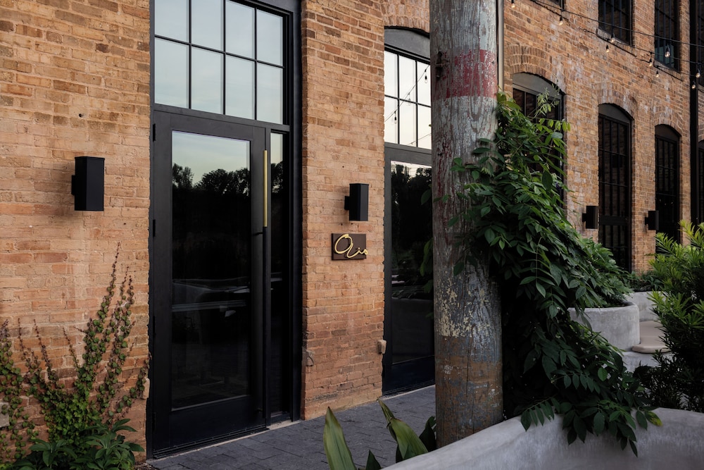 Rivet House 3/34