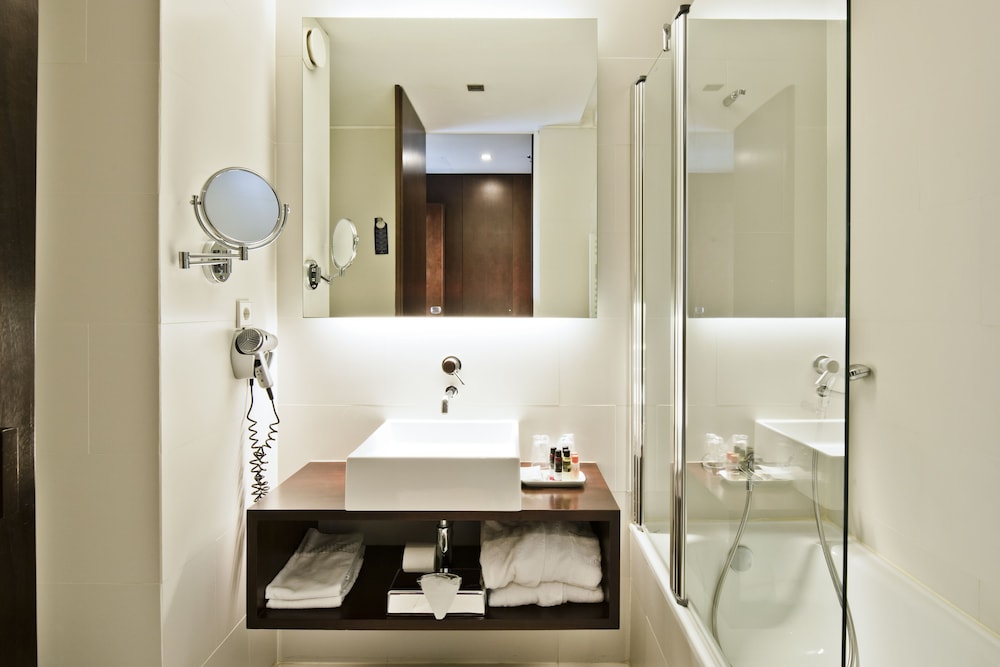 Golden Tulip Sao Joao da Madeira Hotel 33/33