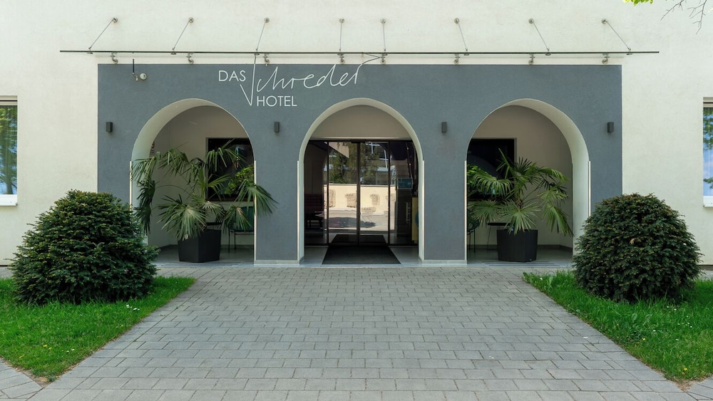 Das Schreder Hotel 41/49