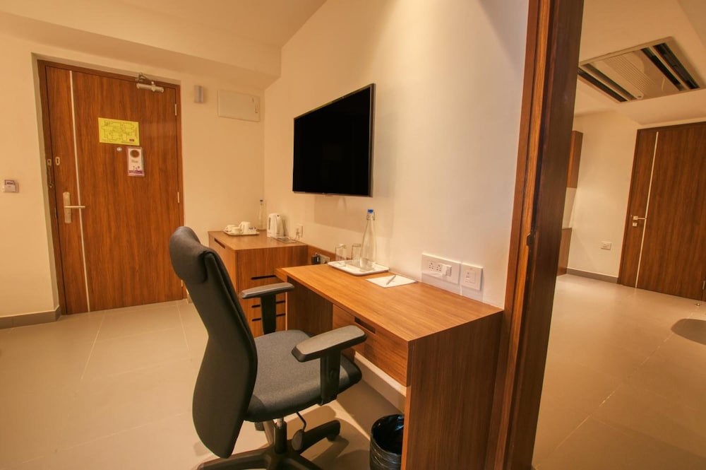 Lilac Hotel, 5th Block Jayanagar 19/25