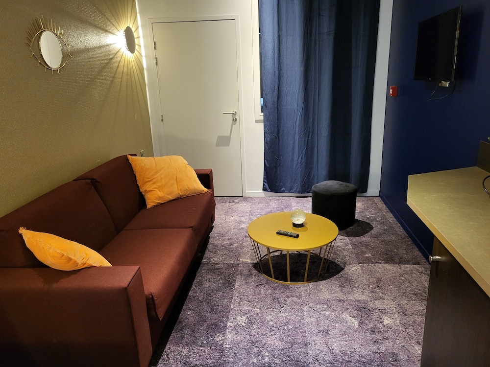 Accueil Hotel Paris Pigalle Montmartre 38/61