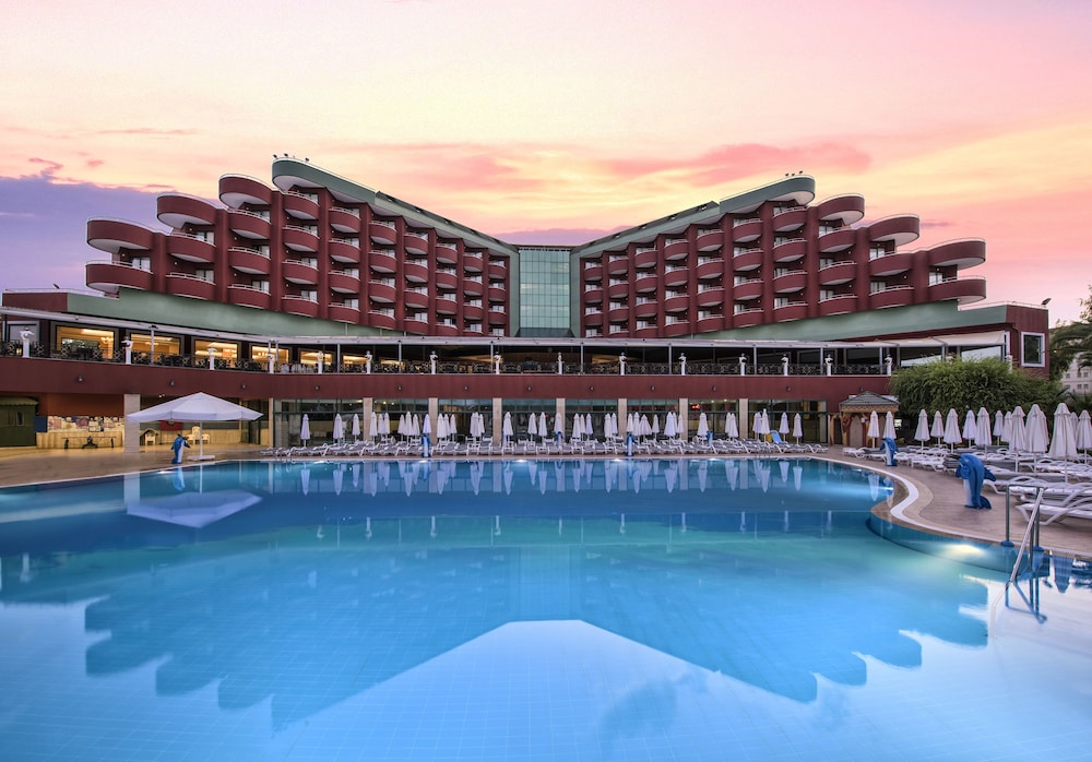 Delphin Deluxe Resort 3/50
