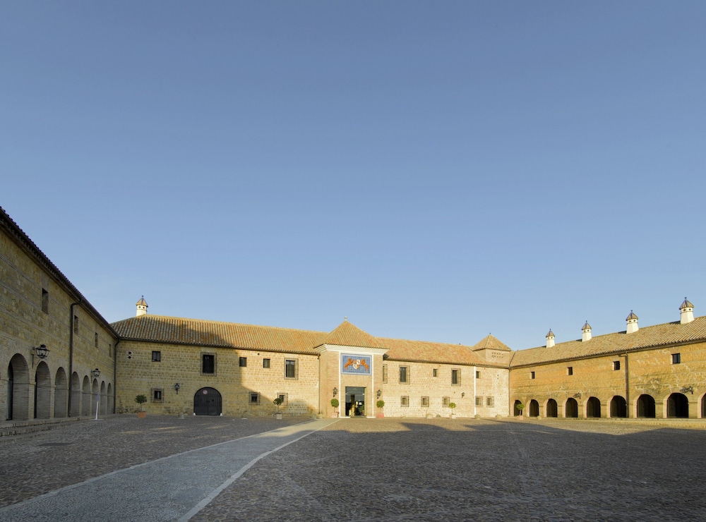 Parador De Carmona 38/40
