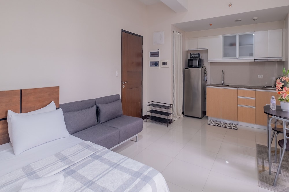Tess and Tessha Condotel near T3 Airport 53/62