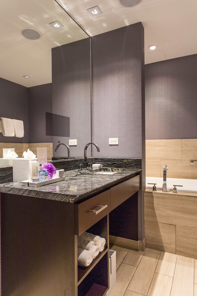 Ivy Boutique Hotel 46/47