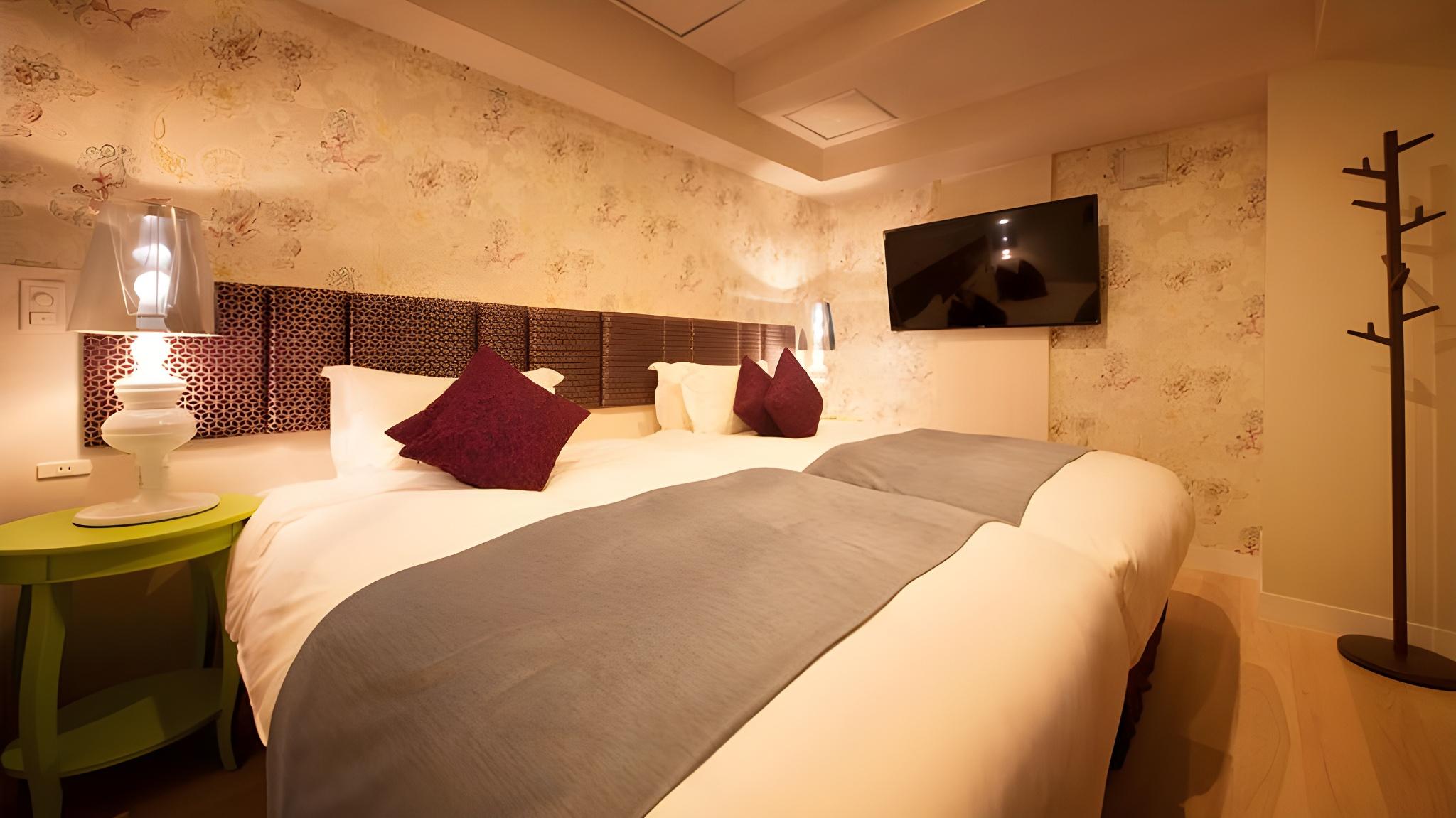 Moderate, Twin Beds, Annex