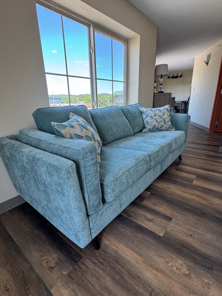 Grand Smokies Resort Lodge Pigeon Forge 22/36