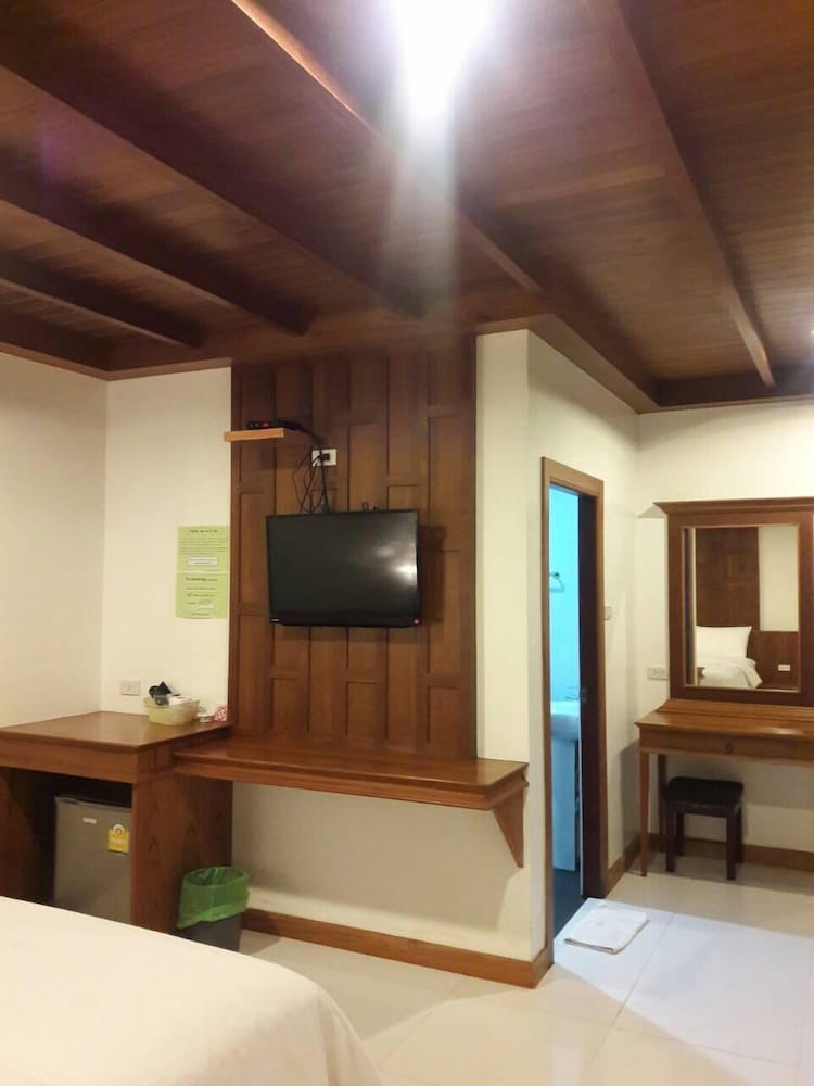 Lipe Inn 12/24