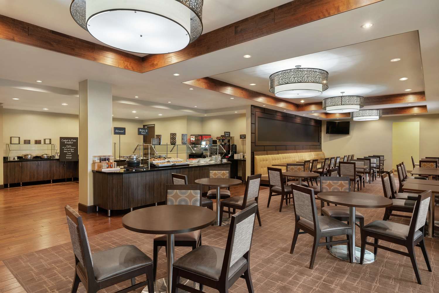 restaurant cafeteria