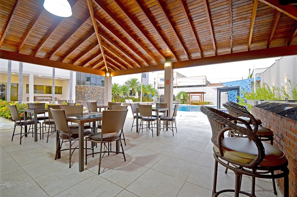 BUSINESS PARK HOTEL 54/69