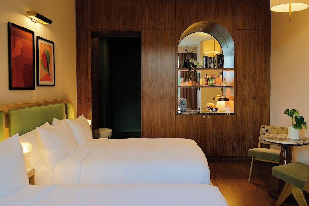 ROOM, 2 QUEEN BEDS