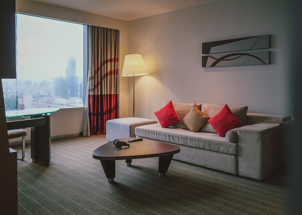 Four Points by Sheraton Ploenchit Bangkok 38/56