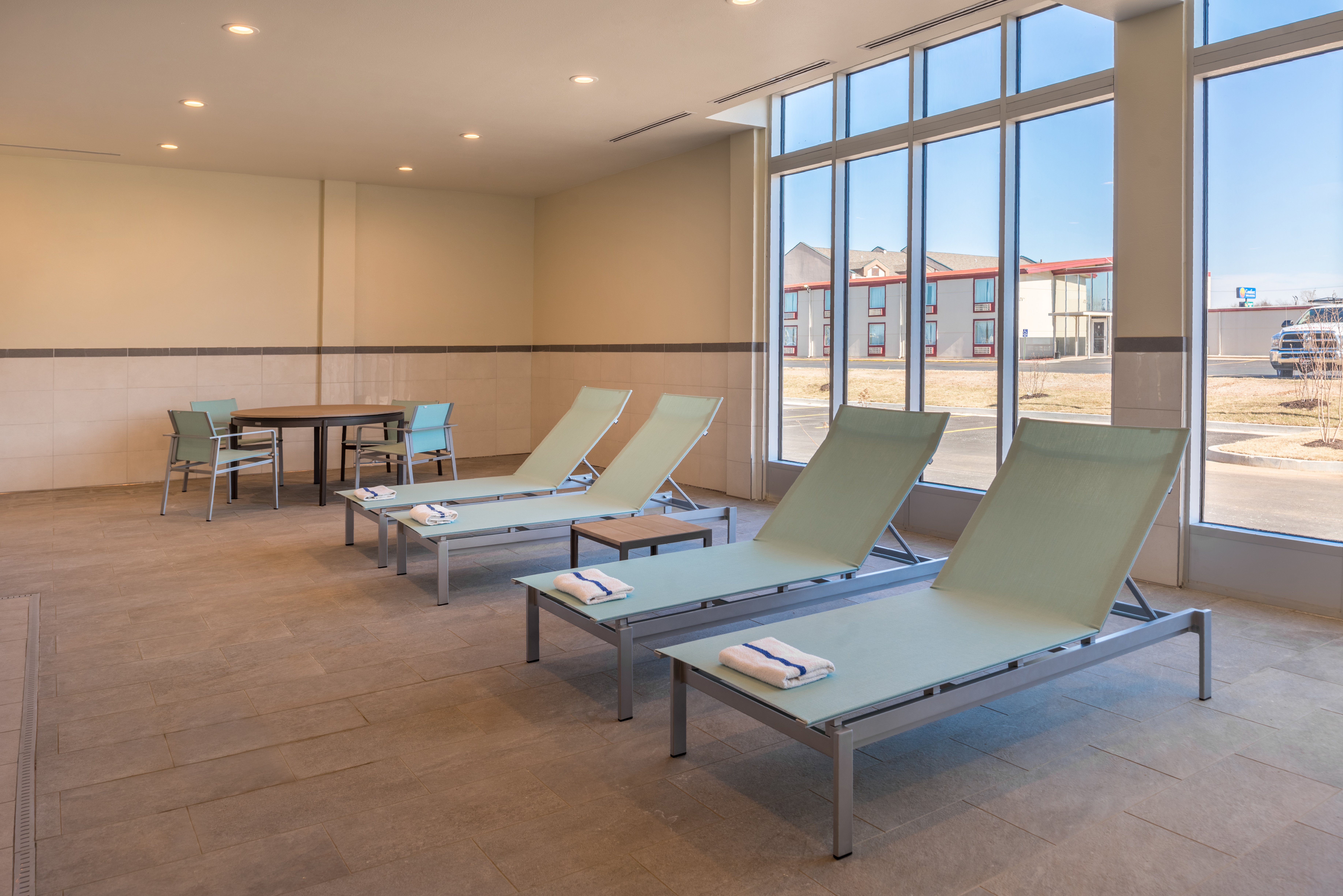 HOLIDAY INN JOPLIN 29/71