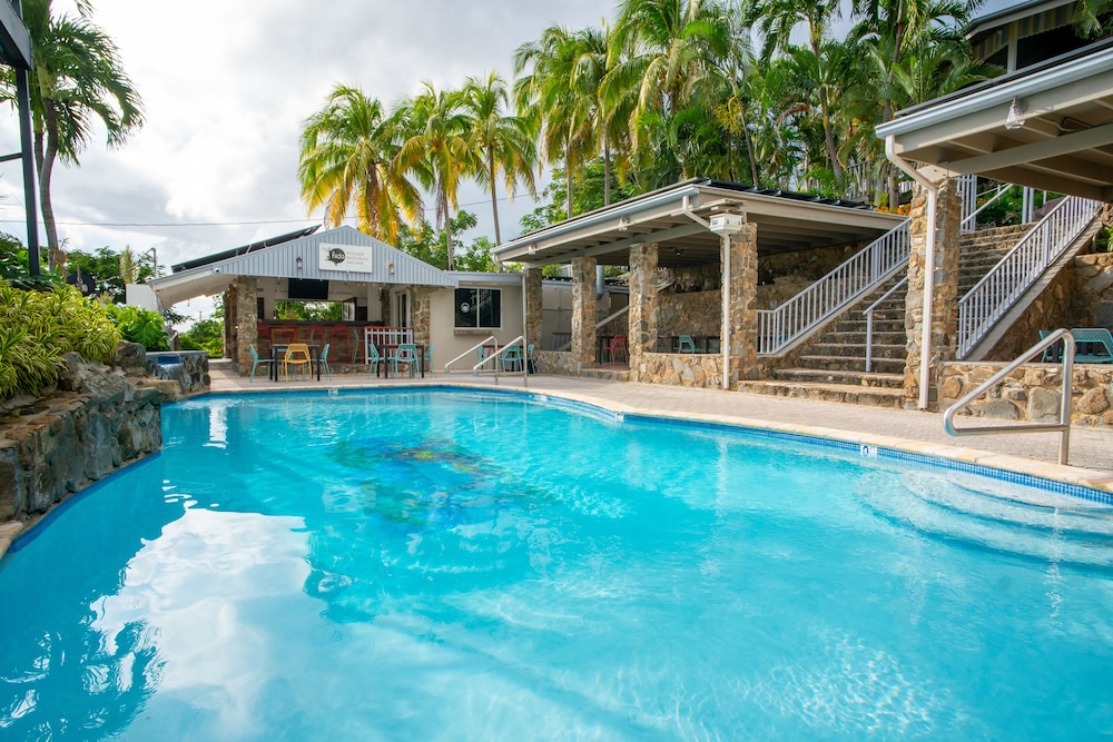 The Lazy Parrot Inn Amp Mini Resort 9/69