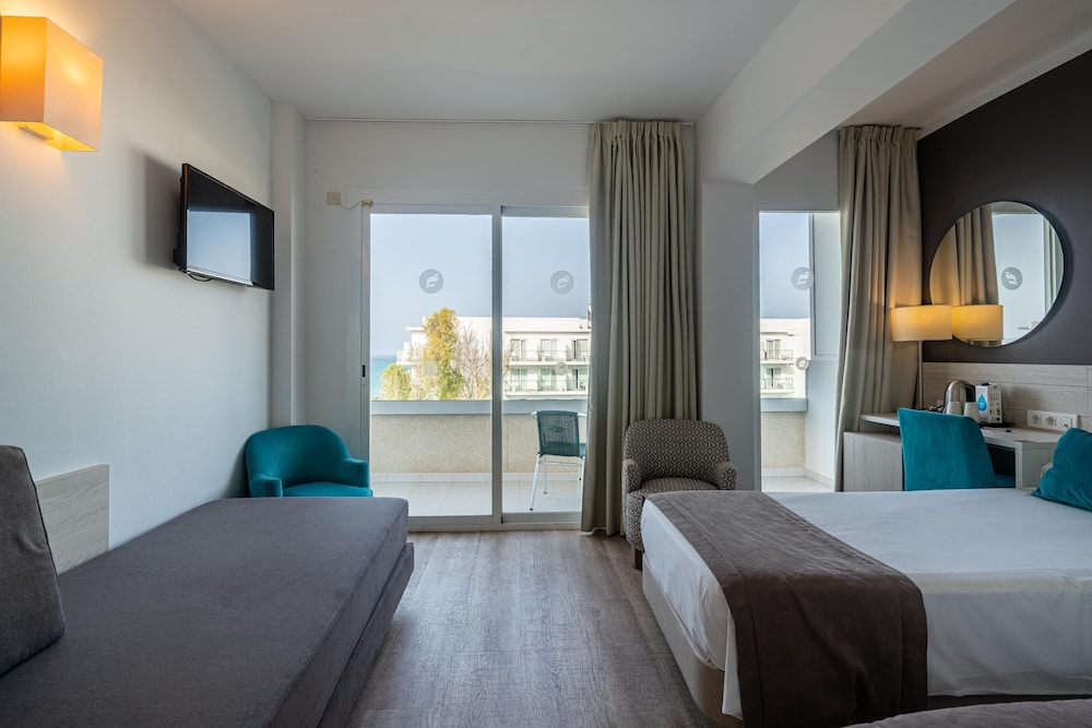 STANDARD, DOUBLE BED, BALCONY