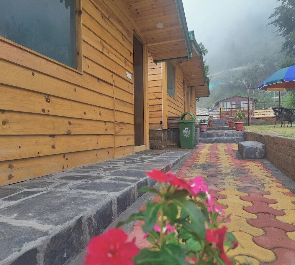 LaSerene The Cottage 23/49