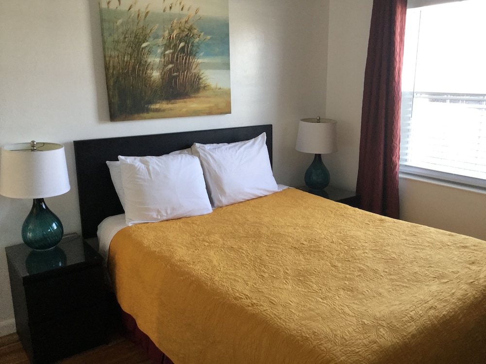Breakaway Inn 18/68