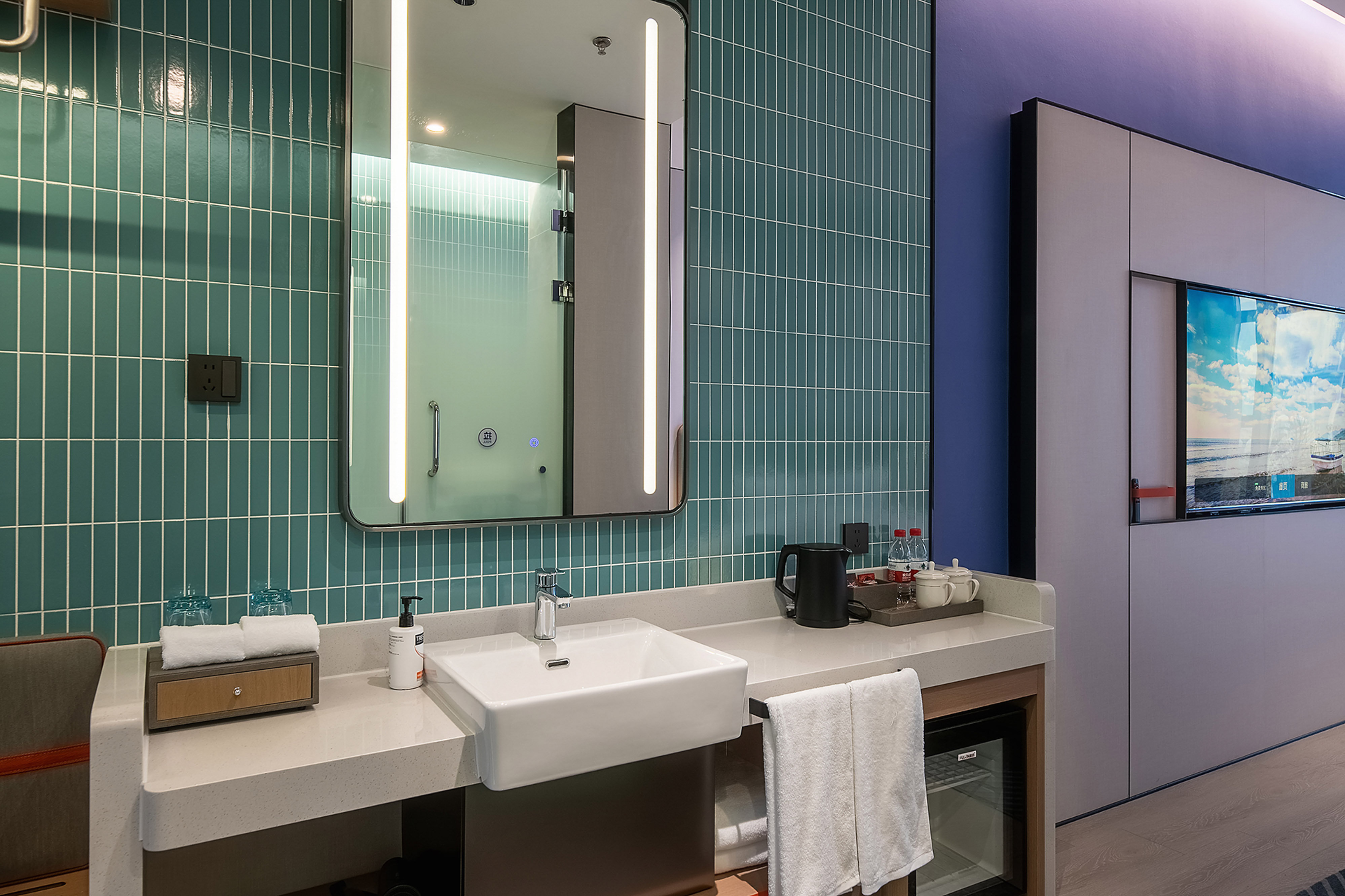 Holiday Inn Express Chongqing Nanbin Road 35/36