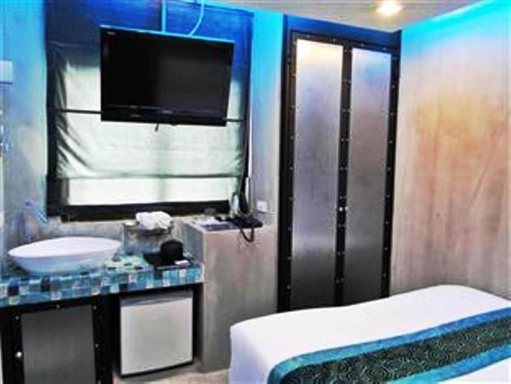 Blutique Hotel 28/31