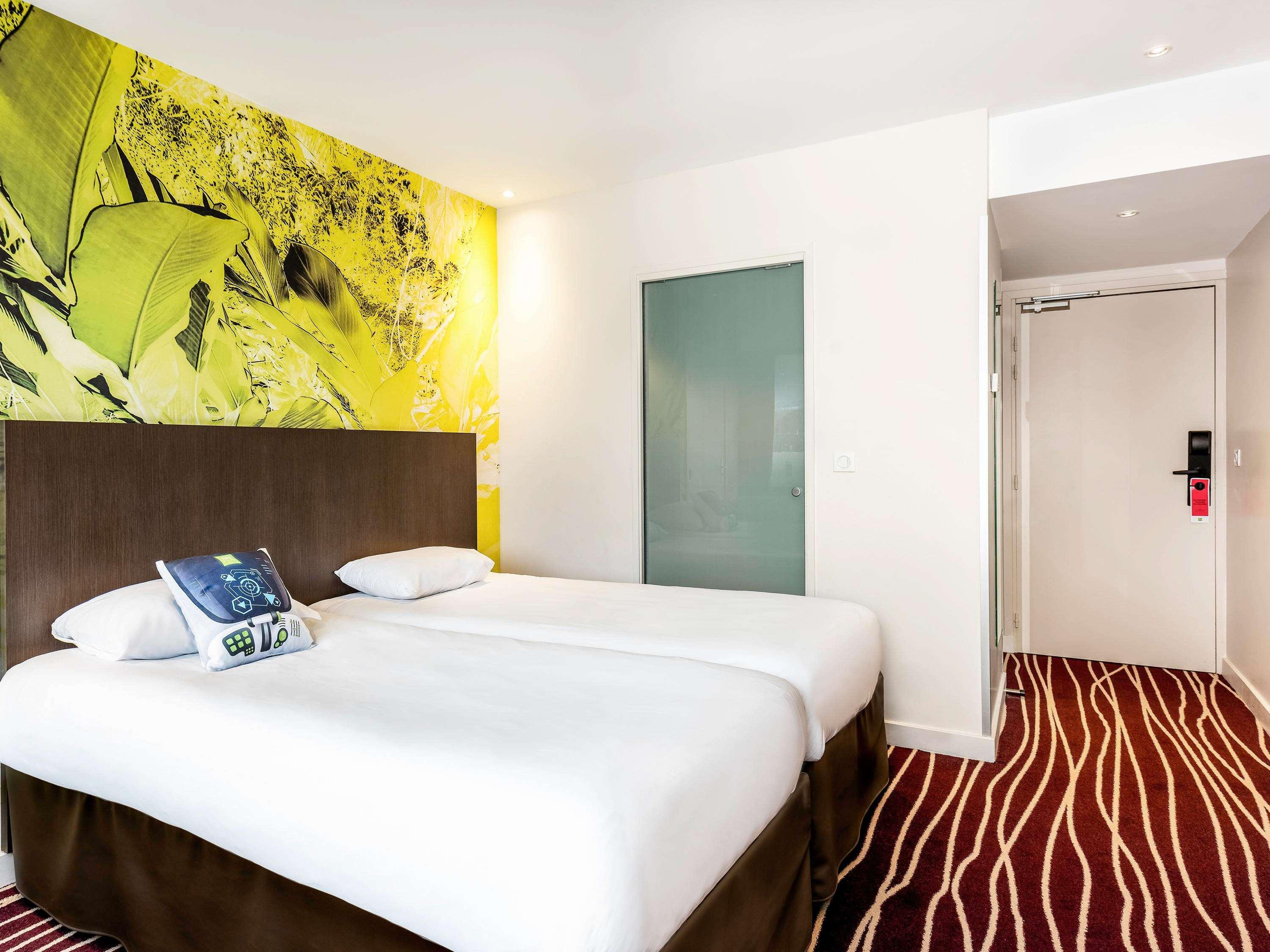 غرفة قياسية بثلاثة أسرّة، Ibis Styles Saint Julien En Genevois Vitam 4/5