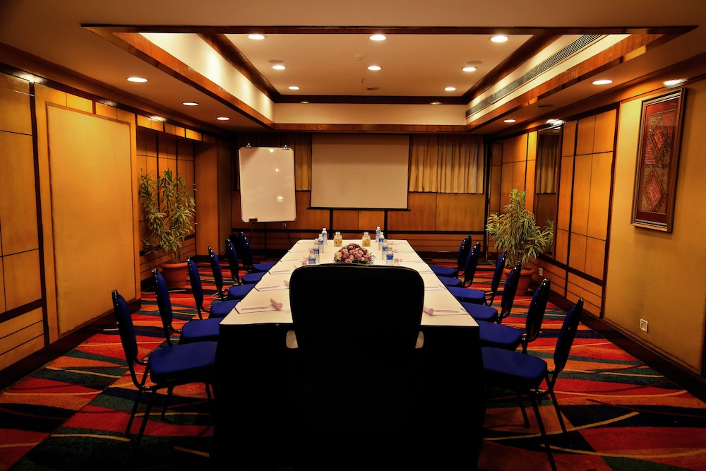 Gokulam Park Inn 46/57