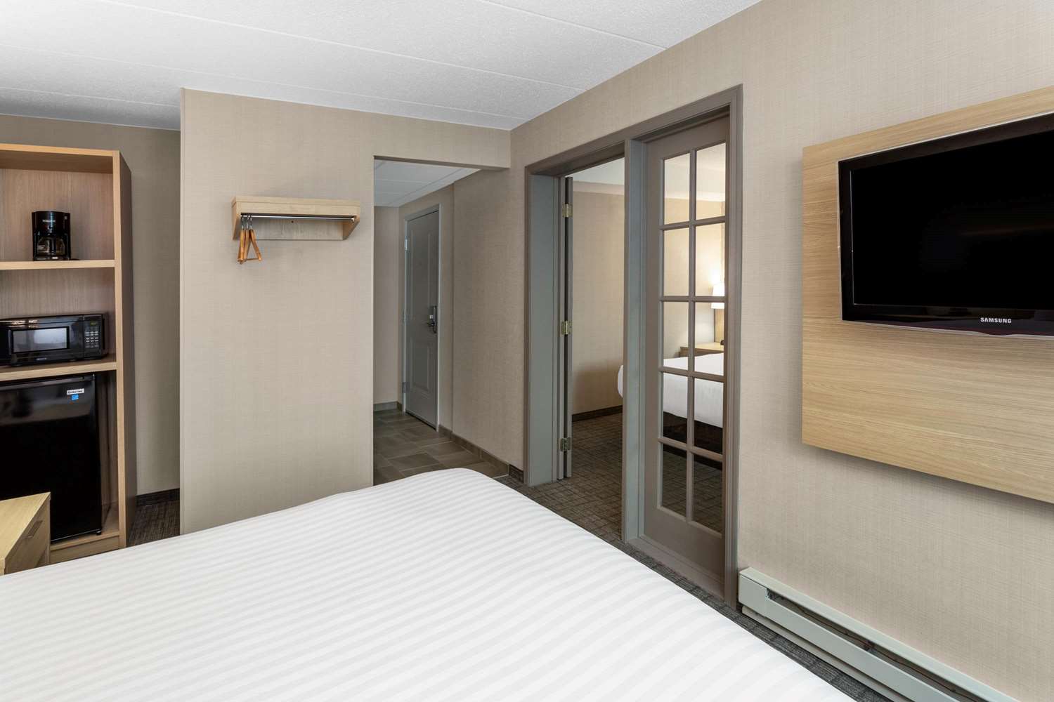 Days Inn By Wyndham Duluth By Miller Hill Mall 8/46