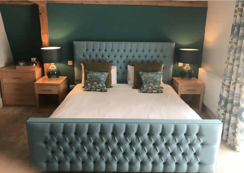 The Highworth Hotel 20/48