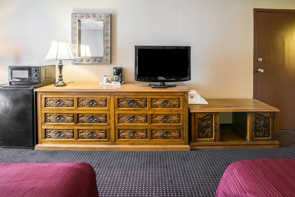Quality Inn Taos 23/41