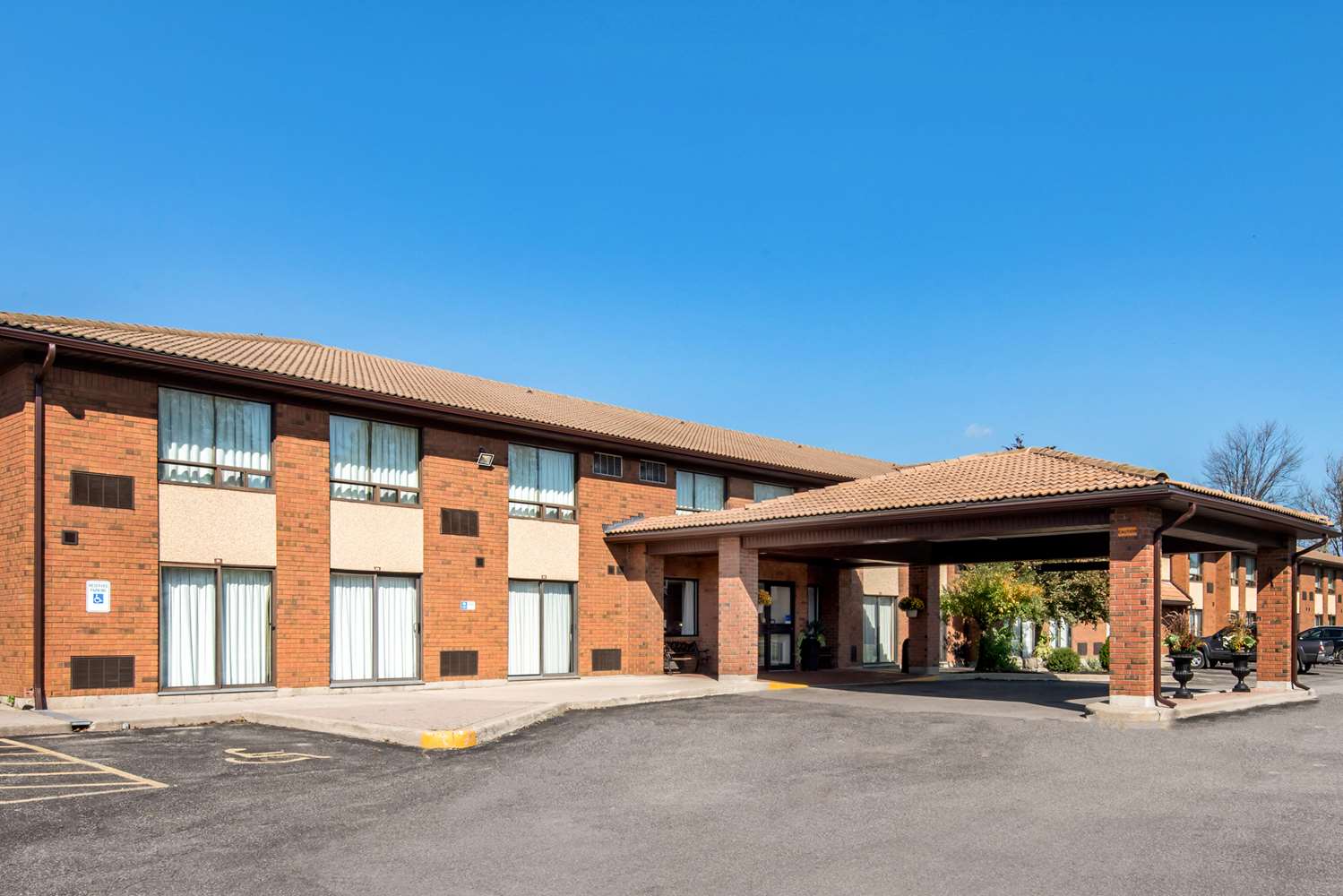 Comfort Inn Brantford 4/29