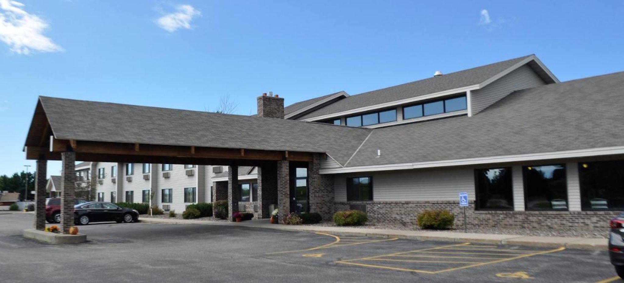 Fairbridge Inn Suites In Thorp Wi 43/47