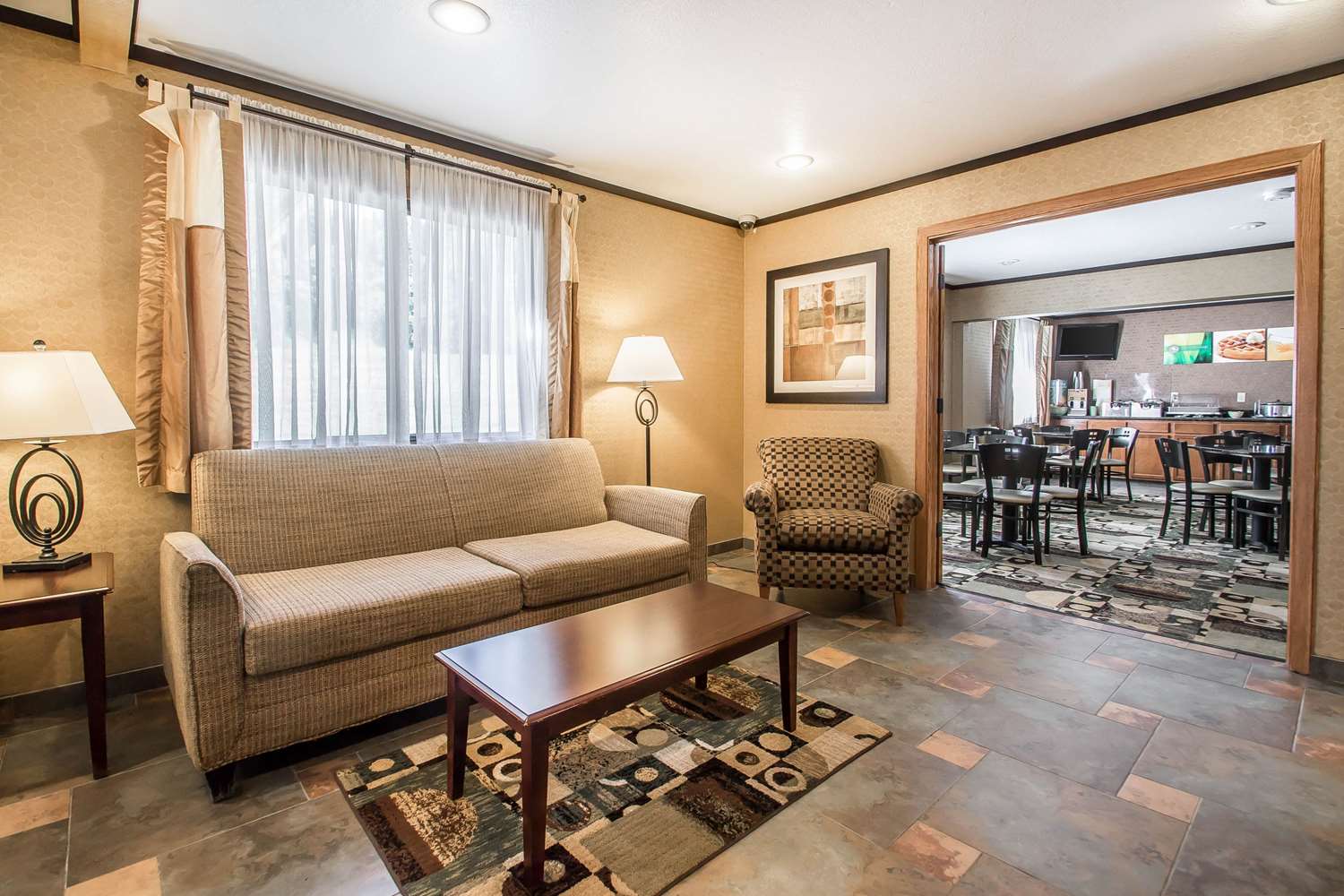 Quality Inn & Suites Decorah 19/23
