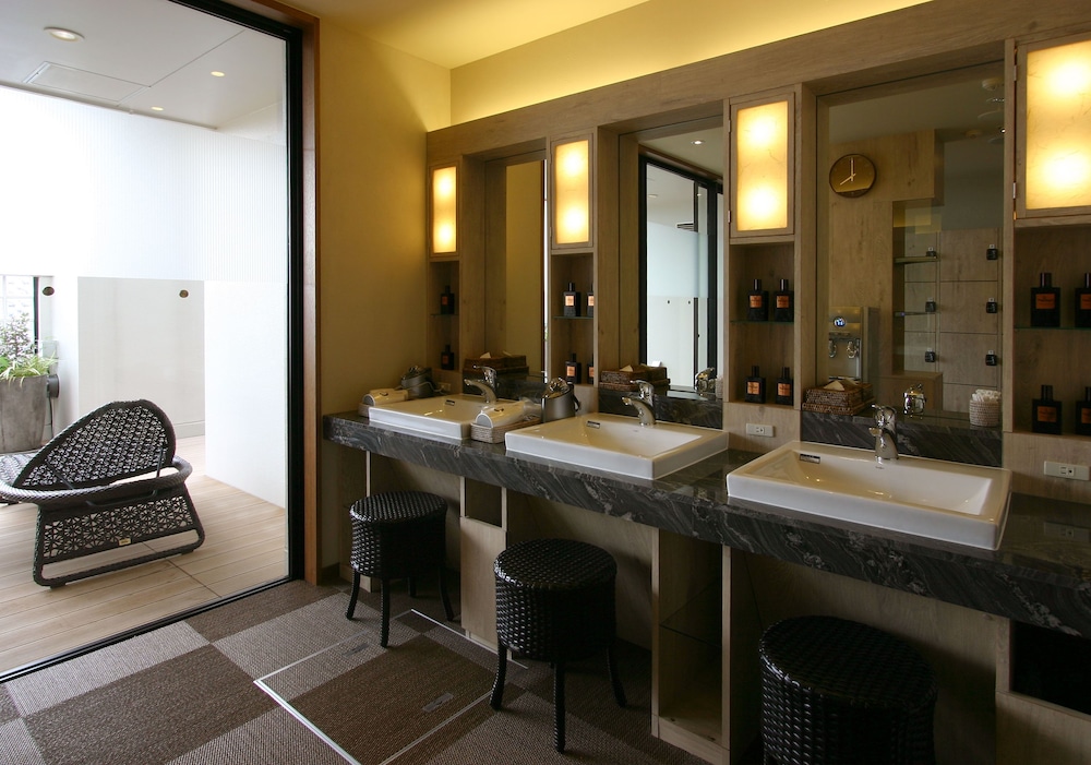 Hotel Coco Grand Takasaki 42/42