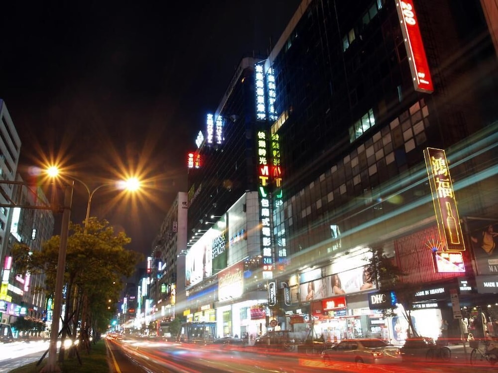 Eastern Star Hotel 2/35